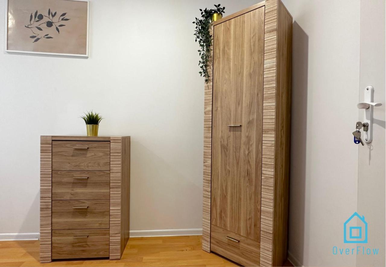 Leaf Room - 20 Minutes To Gdansk Old Town & Seaside Esterno foto