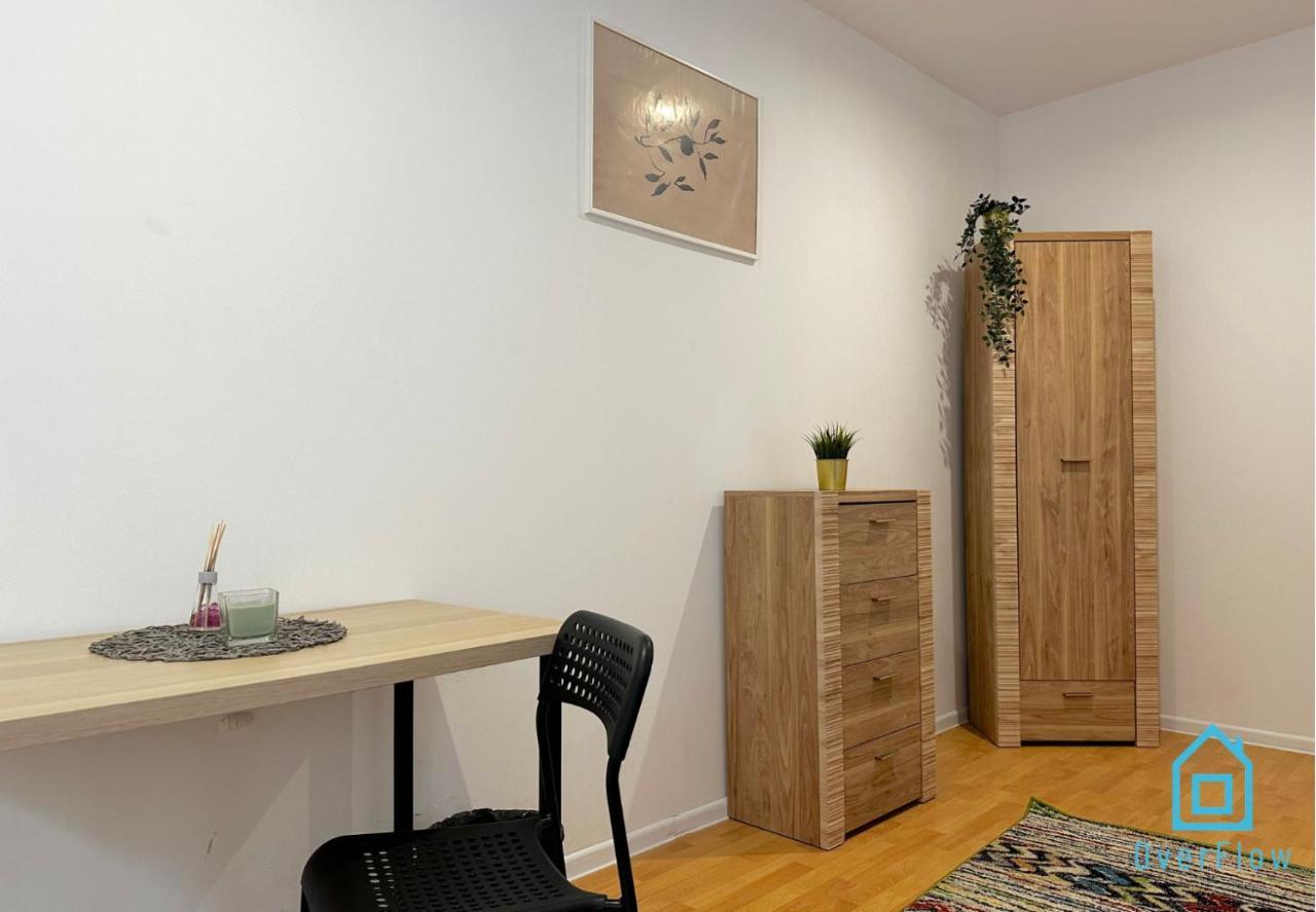 Leaf Room - 20 Minutes To Gdansk Old Town & Seaside Esterno foto